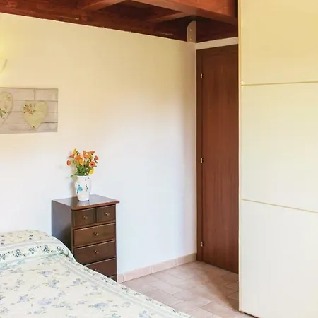 Apartamento Two-bedroom In -pu- San Costanzo